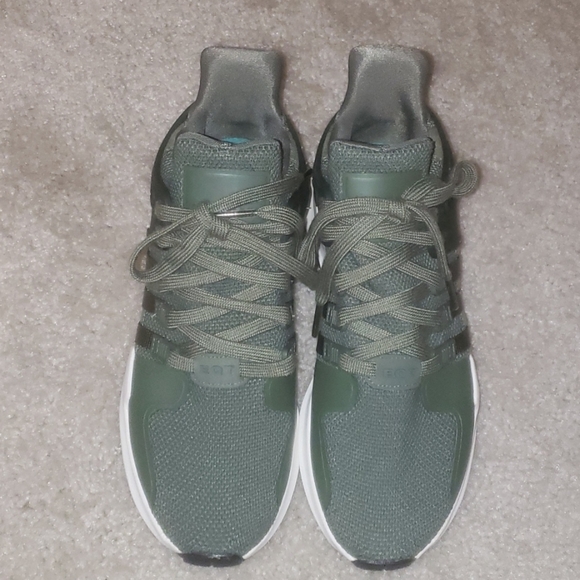 army green color shoes